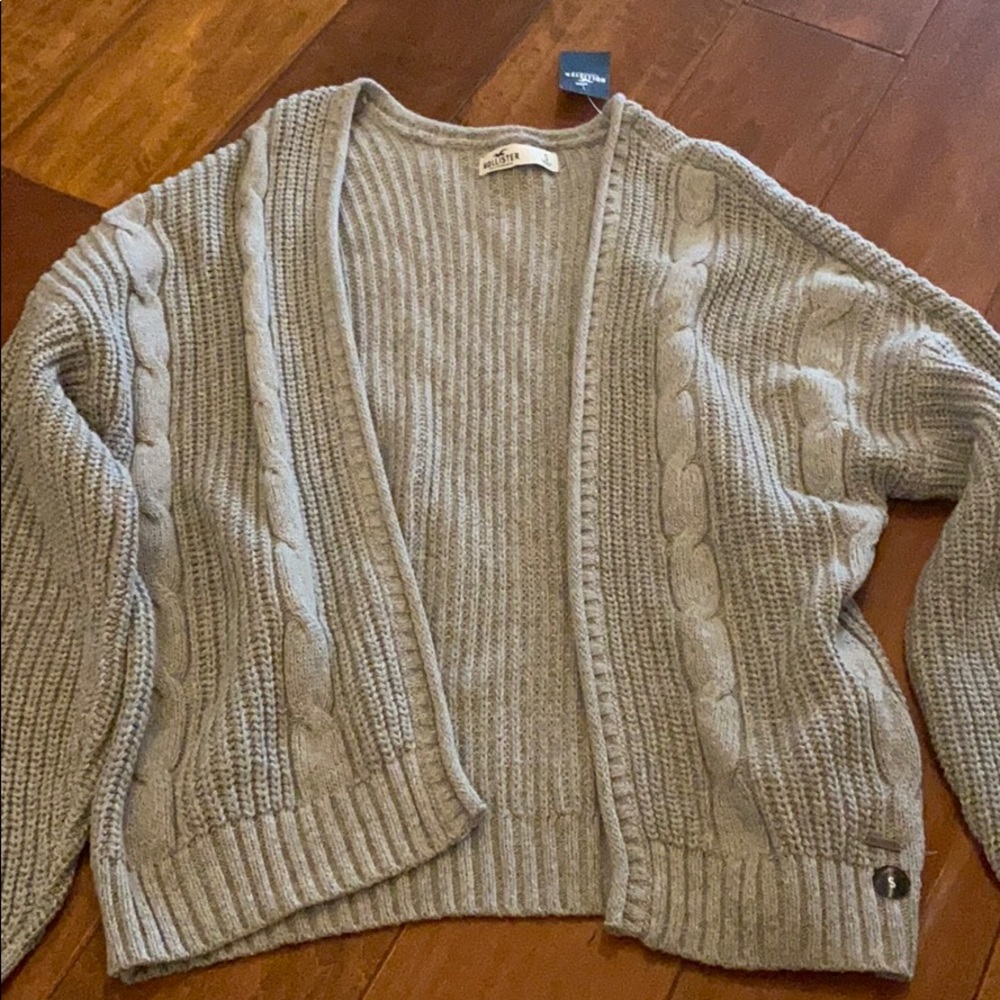 Hollister sweater
